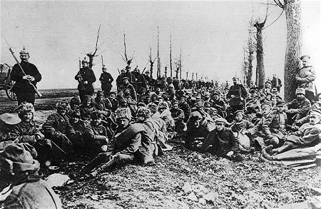 Ostfront 1914: In den Kmpfen bei Lodz gefangene Russen