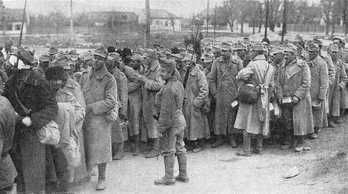 1. Weltkrieg: Rumnische Kriegsgefangene aus den Kmpfen bei Predeal