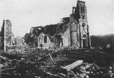 Verdun 1. Weltkrieg: Die zerstrte Kirche des Ortes Forges
