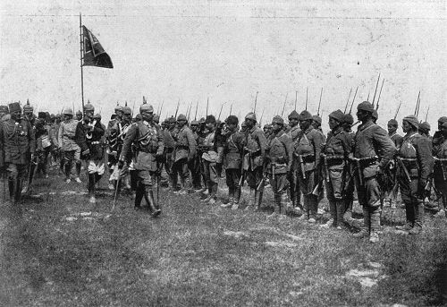 Kaiser Wilhelm II. besichtigt eine trkische Division an der Front in Ostgalizien
