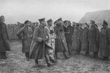 Die ersten russischen Gefangenen auf sel