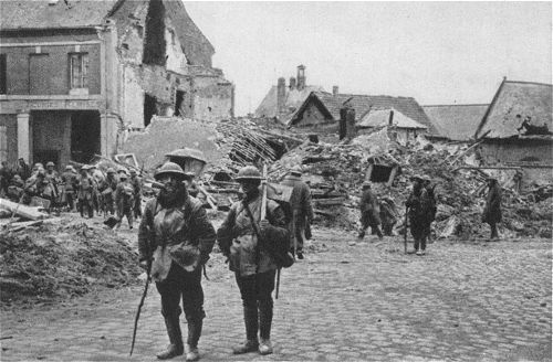 Westfront 1. Weltkrieg: Nesle nach dem Rckzug der deutschen Truppen