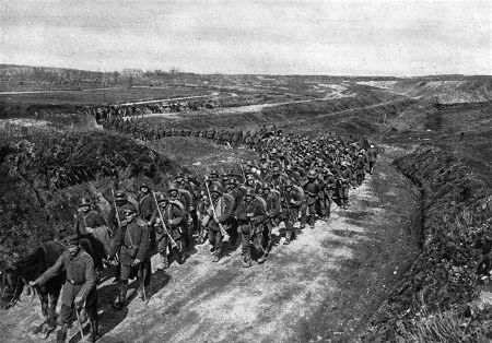 Deutsche Truppen im Vormarsch whrend der "Groen Schlacht in Frankreich"